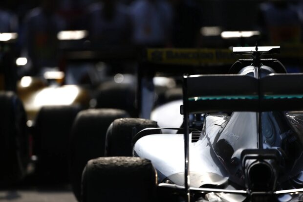 Lewis Hamilton Mercedes Mercedes AMG Petronas Formula One Team F1 ~Lewis Hamilton (Mercedes) ~ 