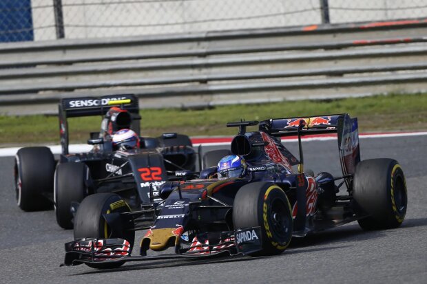 Max Verstappen Jenson Button Ferrari Scuderia Ferrari F1Toro Rosso Scuderia Toro Rosso F1McLaren McLaren Honda F1 ~Max Verstappen (Toro Rosso) und Jenson Button (McLaren) ~ 