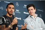 Lewis Hamilton und Toto Wolff 