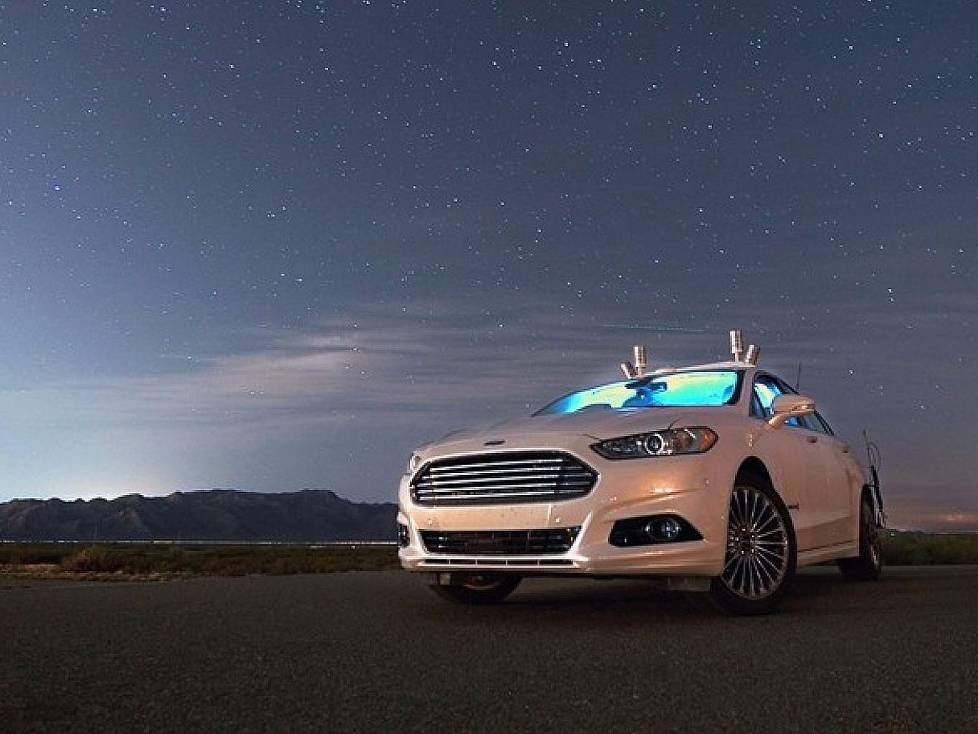 Autonom fahrendes Forschungsfahrzeug von Ford