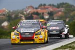 Tom Coronel vor Rene Münnich 