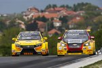 Gabriele Tarquini und Tom Coronel 