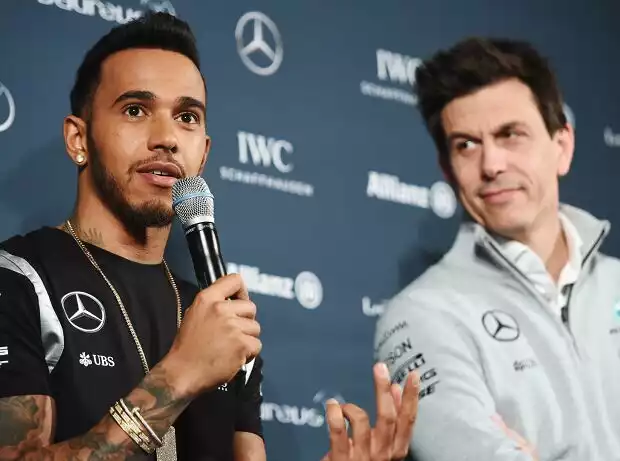 Lewis Hamilton, Toto Wolff Titel-Bild zur News: Lewis Hamilton, Toto Wolff
