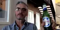 Bild zum Inhalt: Drink mit Eddie Irvine: Wie er Jaguar Millionen abgezockt hat