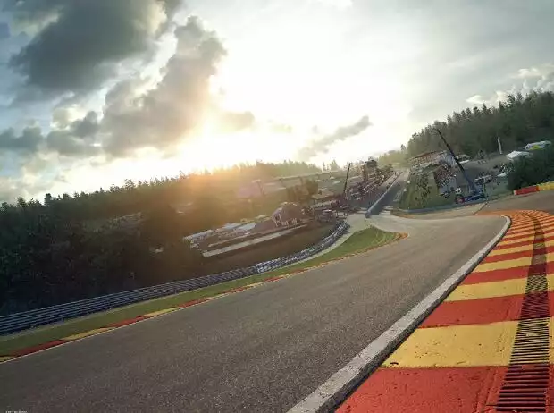 Titel-Bild zur News: RaceRoom Racing Experience