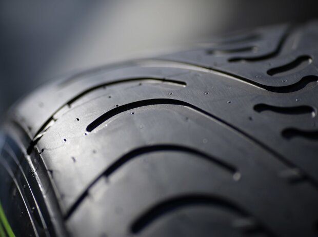 Pirelli-Intermediate 2016 Pirelli-Intermediate 2016