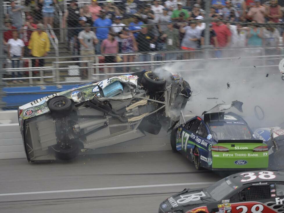 Kevin Harvick, Ricky Stenhouse, AJ Allmendinger