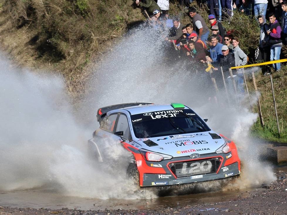 Hayden Paddon, John Kennard