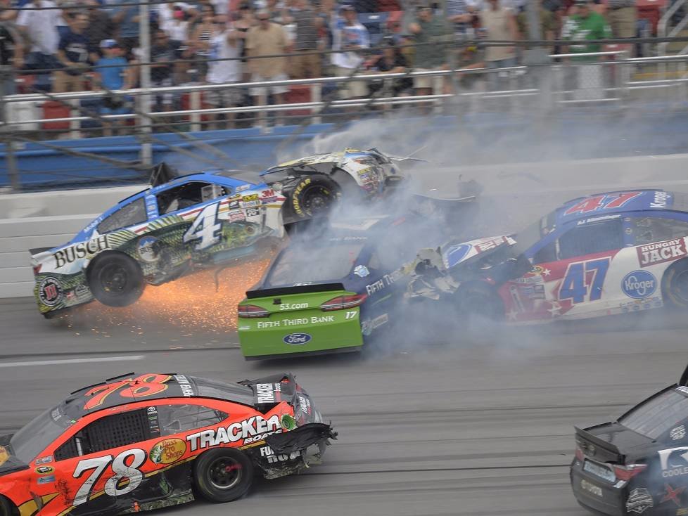 Kevin Harvick, Ricky Stenhouse, AJ Allmendinger