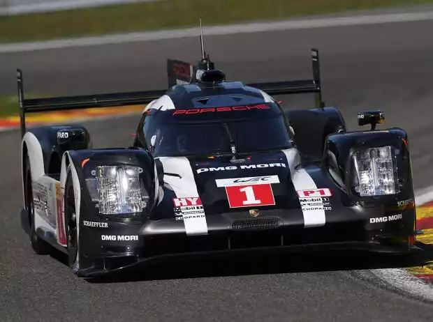 Timo Bernhard, Mark Webber, Brendon Hartley Titel-Bild zur News: Timo Bernhard, Mark Webber, Brendon Hartley