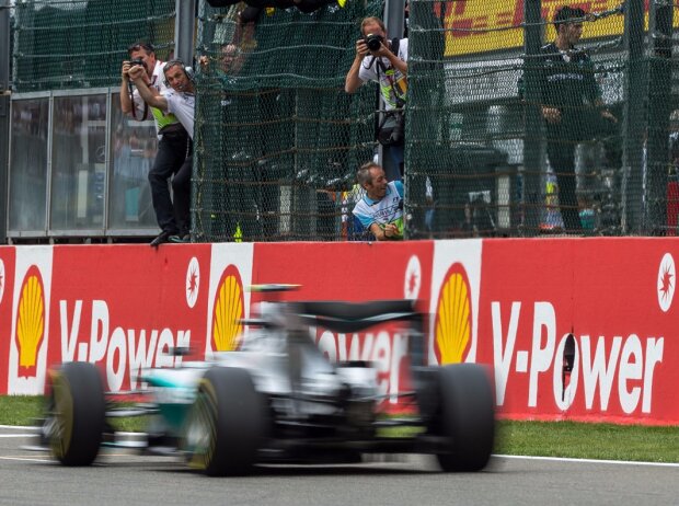 Titel-Bild zur News: Nico Rosberg, Shell