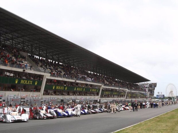 Titel-Bild zur News: Le Mans Start