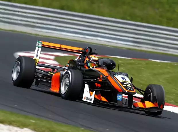 Titel-Bild zur News: Callum Ilott