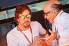 Bild zum Inhalt: Fernando Alonso beeindruckt: MotoGP-Fahrer sind "Helden"