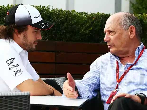 Fernando Alonso, Ron Dennis Titel-Bild zur News: Fernando Alonso, Ron Dennis
