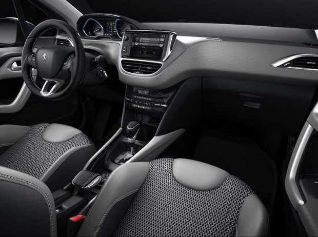 Cockpit des Peugeot 2008 Cockpit des Peugeot 2008