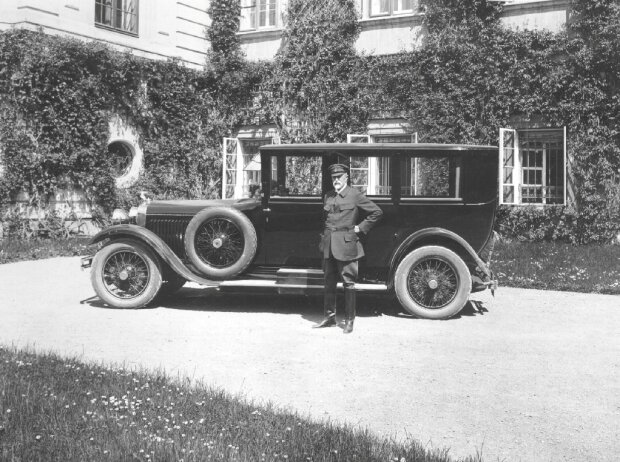 Staatspräsident Tomá? Garrigue Masaryk erhielt im Mai 1926 einen Skoda Hispano-Suiza.