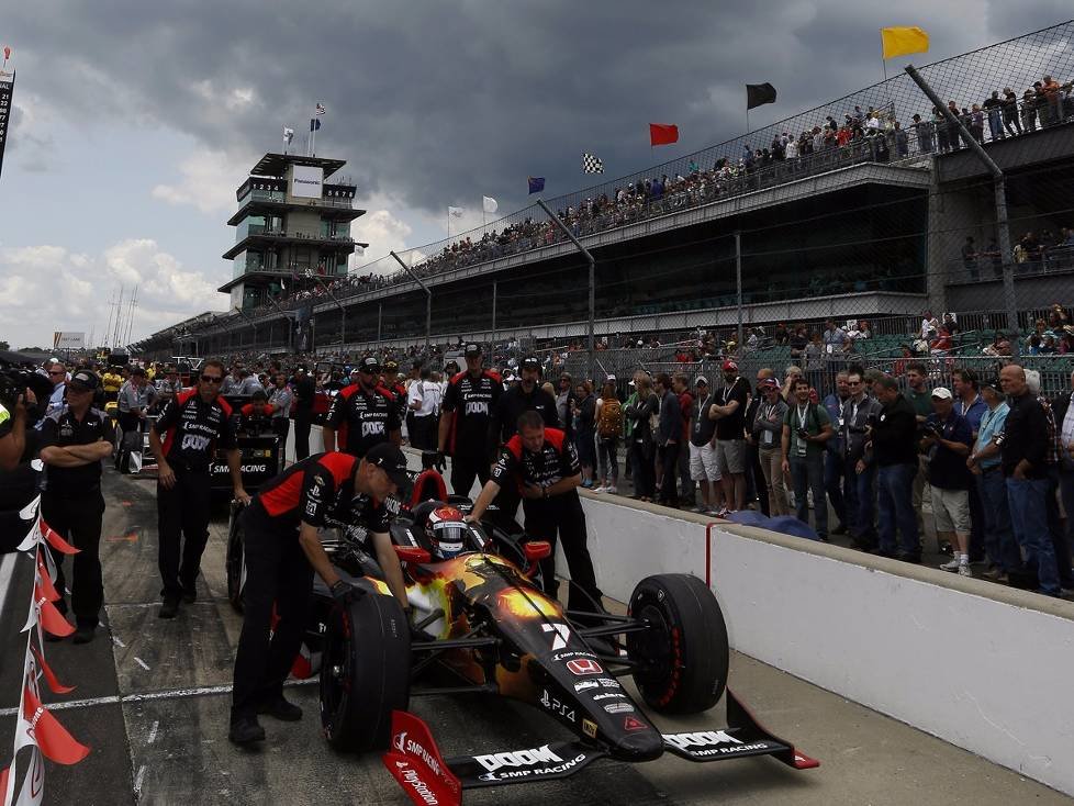 Indy 500 Fans