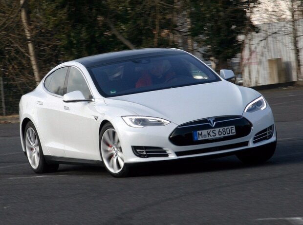 Titel-Bild zur News: Tesla Model S