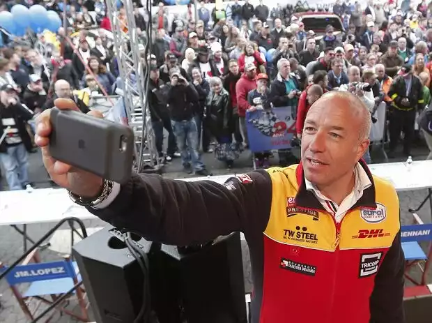 Tom Coronel Titel-Bild zur News: Tom Coronel