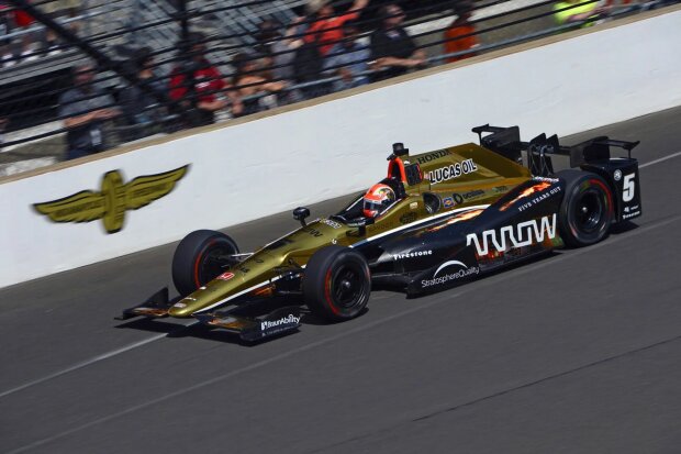 James Hinchcliffe ~James Hinchcliffe (Schmidt) ~ James Hinchcliffe ~James Hinchcliffe (Schmidt) ~