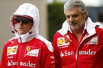 Kimi Räikkönen (Ferrari) und Maurizio Arrivabene 