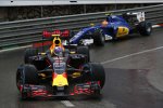 Max Verstappen (Red Bull) und Felipe Nasr (Sauber) 