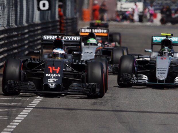 Titel-Bild zur News: Fernando Alonso, Nico Rosberg