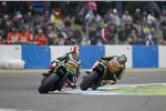 Jonathan Rea hinter Tom Sykes