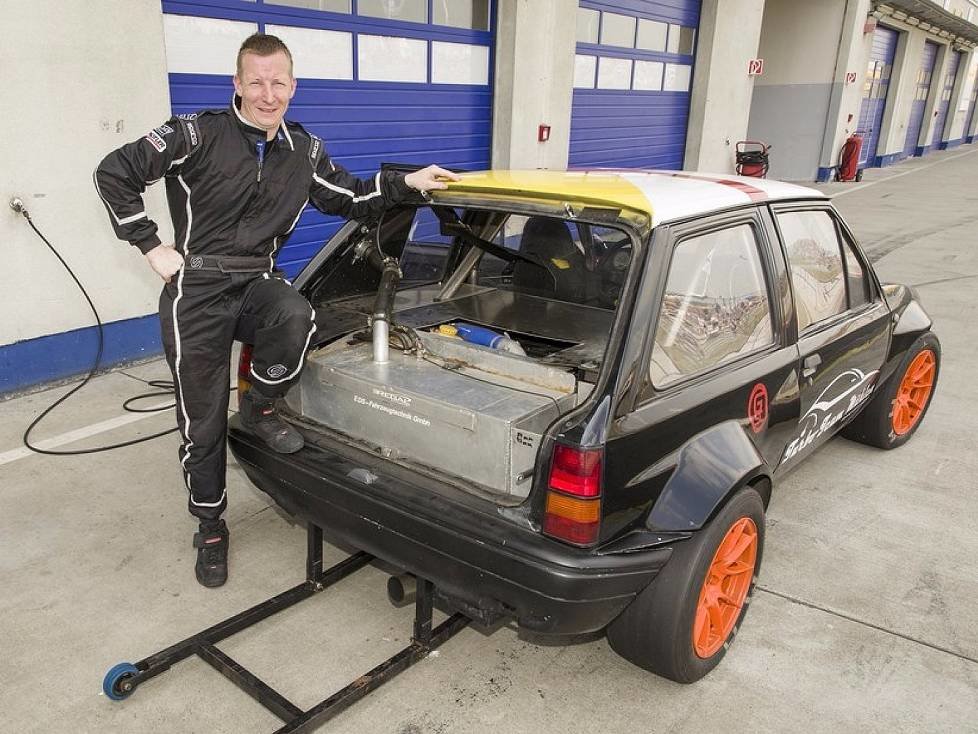 Opel-Treffen 2016: Christian Mählen mit seinem Bi-Motor-Corsa mit 980 PS