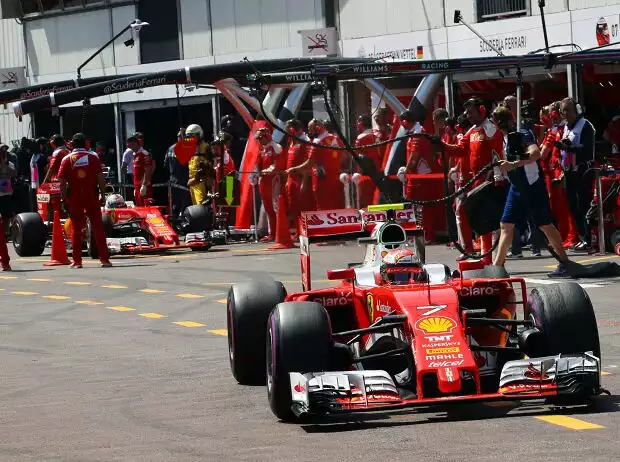 Sebastian Vettel, Kimi Räikkönen Titel-Bild zur News: Sebastian Vettel, Kimi Räikkönen