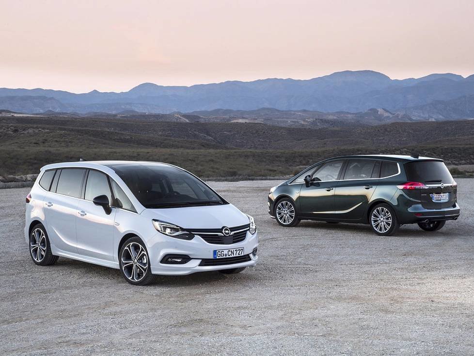 Opel Zafira Facelift 2016: Cockpit mit Touchscreen