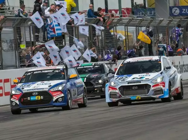 Hyundai, Zieldurchfahrt Titel-Bild zur News: Hyundai, Zieldurchfahrt