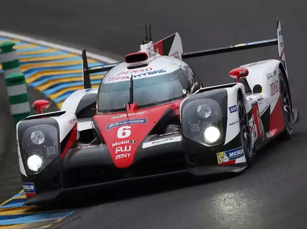 Stephane Sarrazin, Mike Conway, Kamui Kobayashi Titel-Bild zur News: Stephane Sarrazin, Mike Conway, Kamui Kobayashi