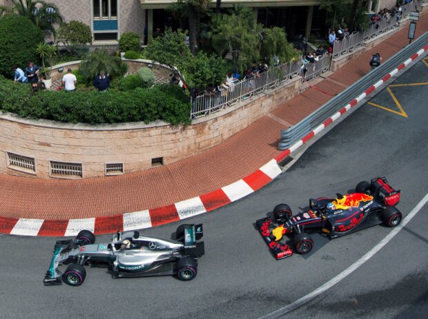 Titel-Bild zur News: Lewis Hamilton, Daniel Ricciardo