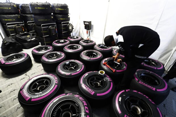 McLaren McLaren Honda F1 ~Pirelli-Ultrasoft~ McLaren McLaren Honda F1 ~Pirelli-Ultrasoft~