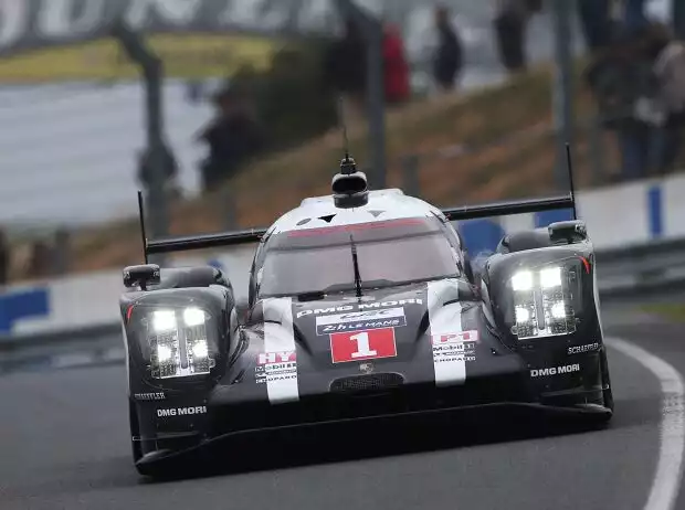 Timo Bernhard, Mark Webber, Brendon Hartley Titel-Bild zur News: Timo Bernhard, Mark Webber, Brendon Hartley