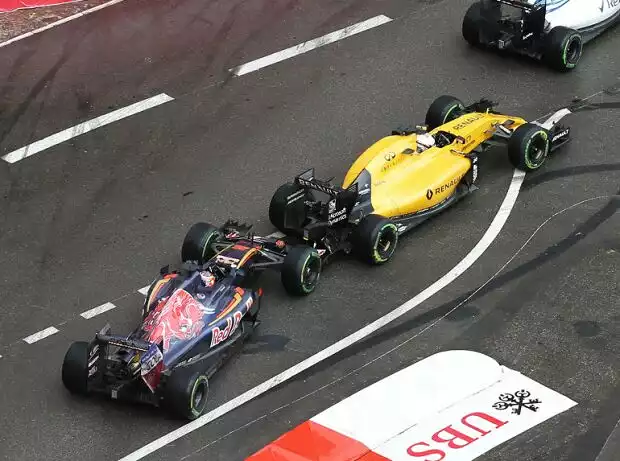 Daniil Kwjat, Kevin Magnussen Titel-Bild zur News: Daniil Kwjat, Kevin Magnussen