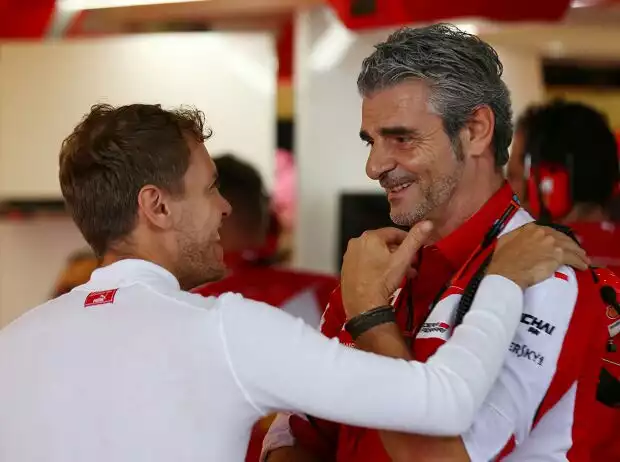 Titel-Bild zur News: Sebastian Vettel, Maurizio Arrivabene
