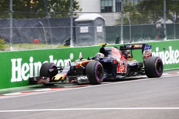 Carlos Sainz Toro Rosso Scuderia Toro Rosso F1 ~Carlos Sainz (Toro Rosso) ~ 