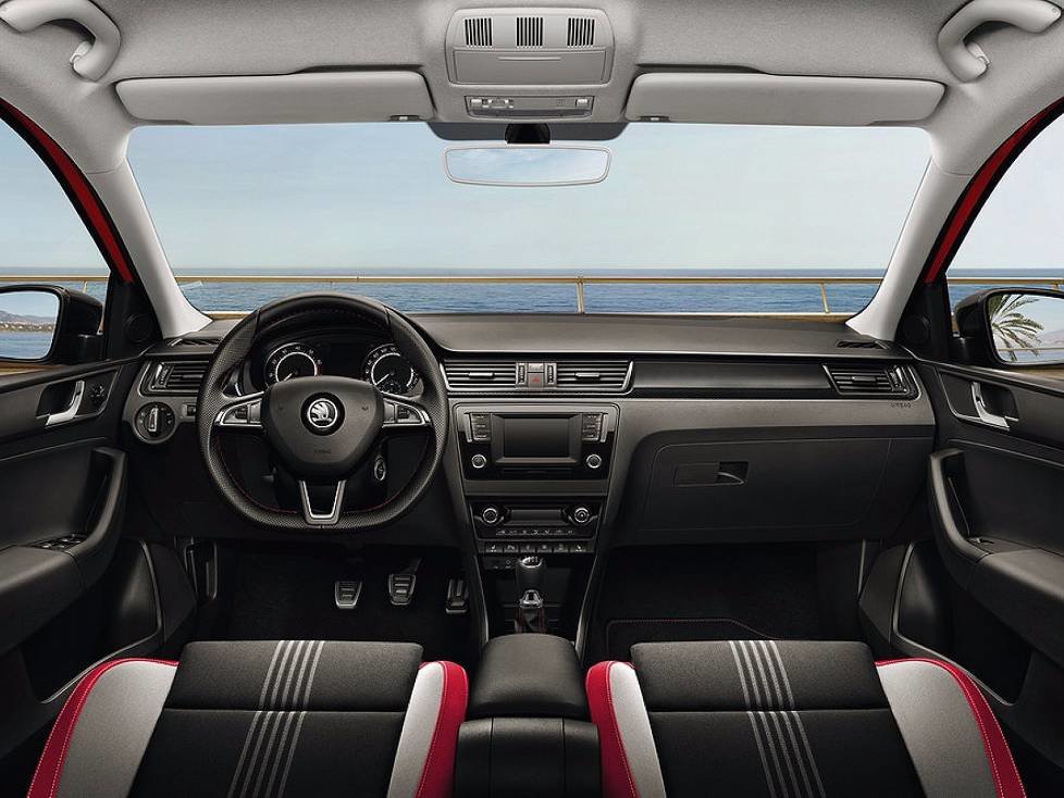 Cockpit des Skoda Rapid Monte Carlo 2016