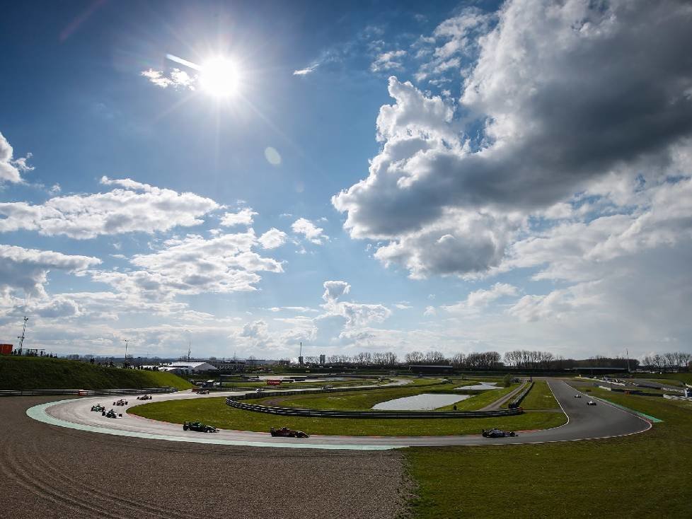 Formel 4
