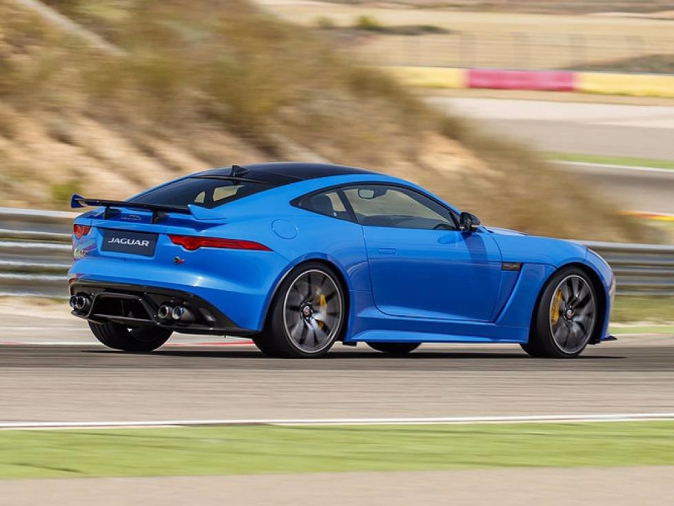 Jaguar F-Type SVR