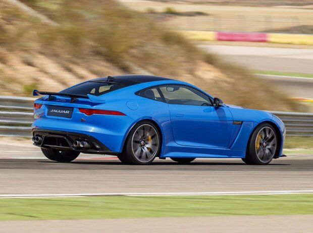 Jaguar F-Type SVR Coupe 2016