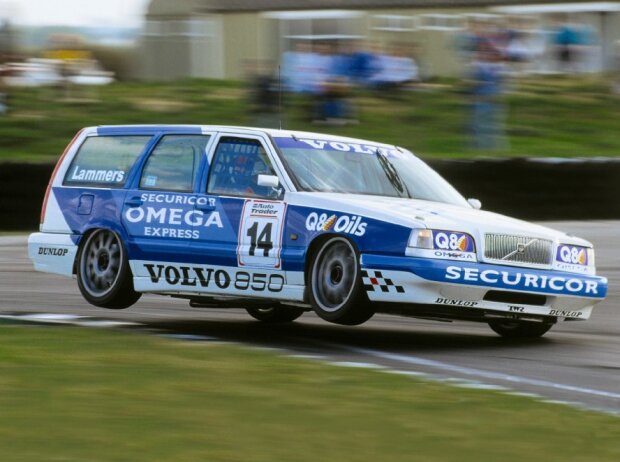 Titel-Bild zur News: Volvo 850 Kombi Racing in der BTCC (1994)