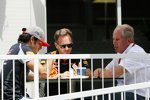 Carlos Sainz (Toro Rosso), Christian Horner und Helmut Marko 