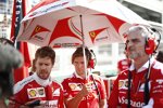 Sebastian Vettel (Ferrari) und Maurizio Arrivabene 