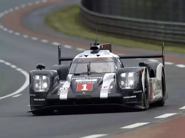 Timo Bernhard, Mark Webber, Brendon Hartley Titel-Bild zur News: Timo Bernhard, Mark Webber, Brendon Hartley