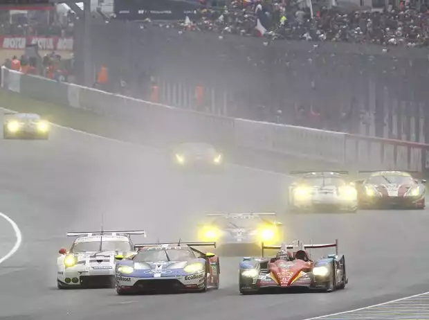 Titel-Bild zur News: Chip Ganassi, Ryan Briscoe, Richard Westbrook, Scott Dixon, James Winslow, Shinji Nakano