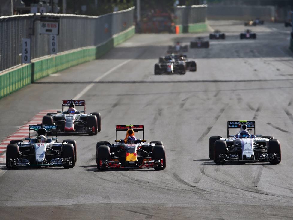 Lewis Hamilton, Max Verstappen, Valtteri Bottas